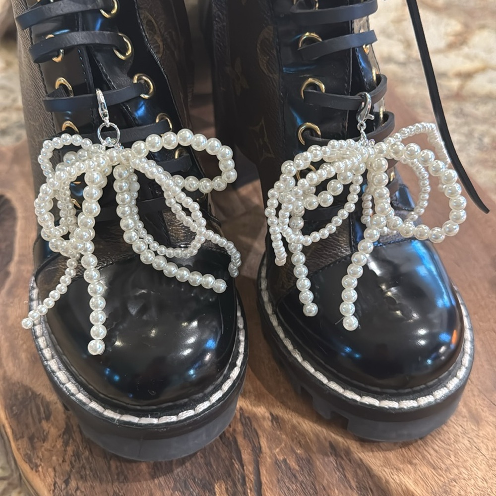 Pearl Fashion Beaded Bow Shoe Accessories - Picture 7 of 10
